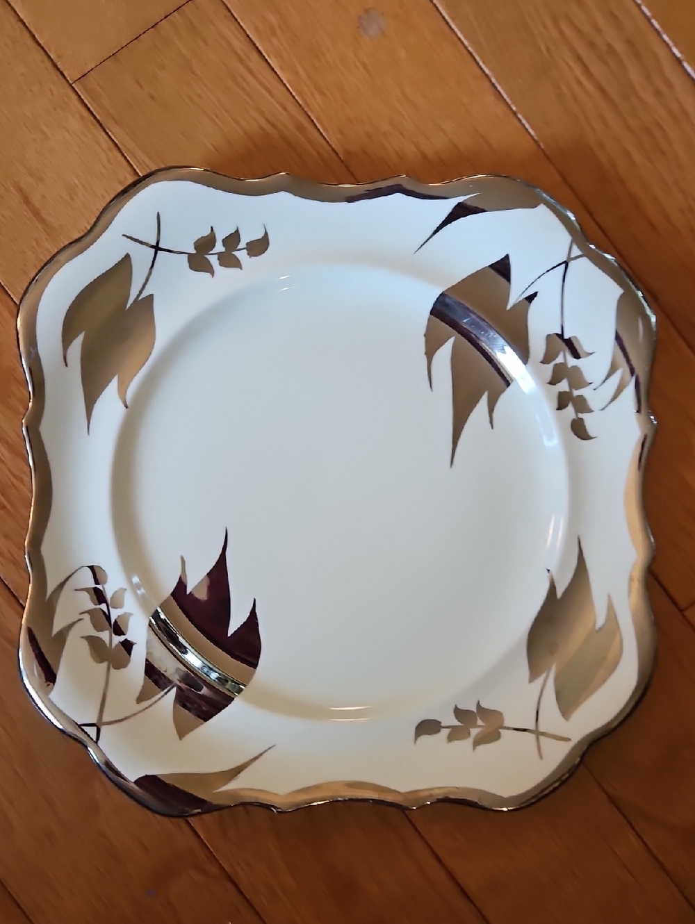 Lancaster And Sandland Dinnerware